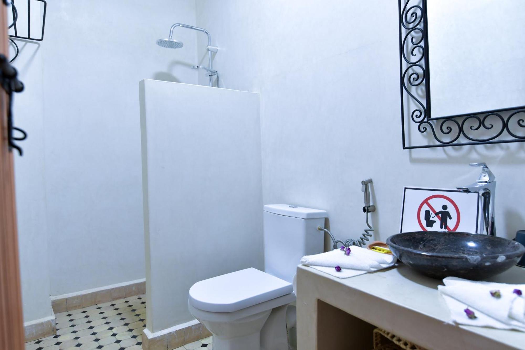 Hotel Dar Chams Ouarzazate Esterno foto